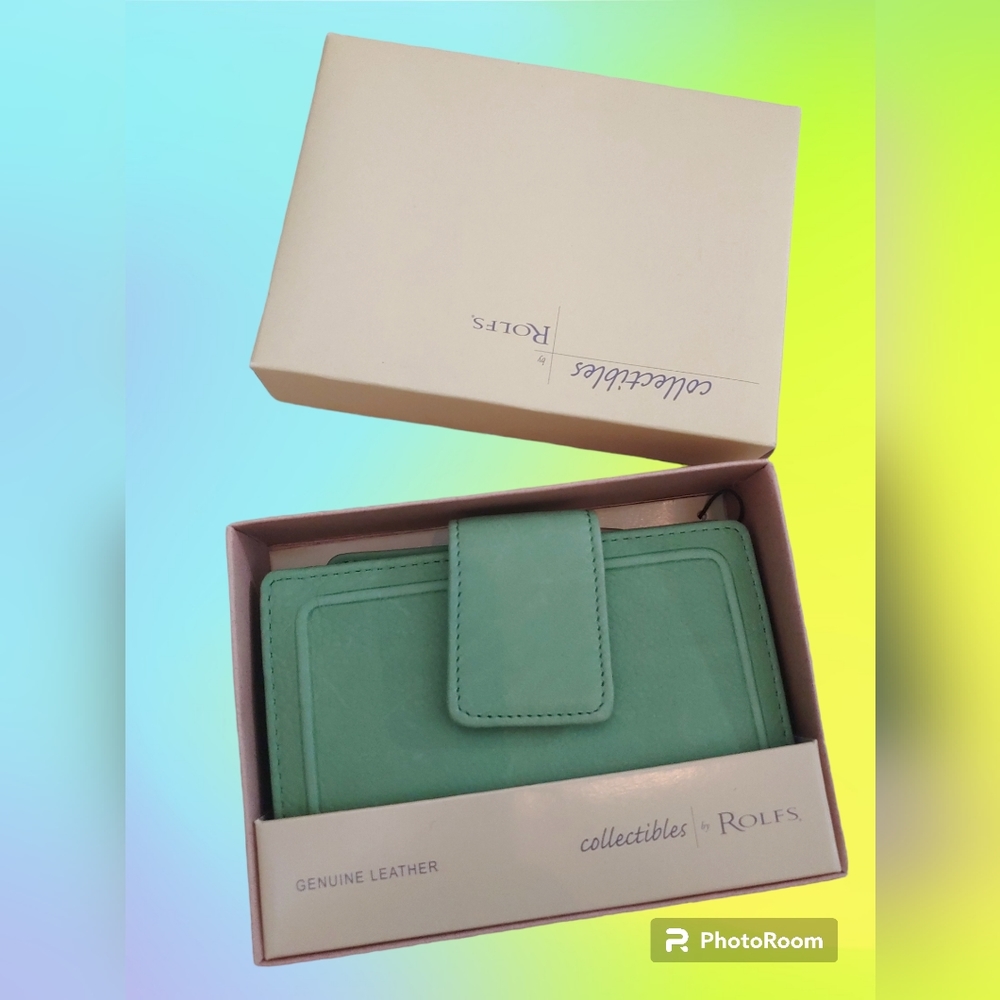 Collectibles by Rolfs genuine leather wallet